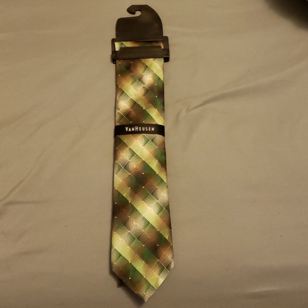 Men's tie